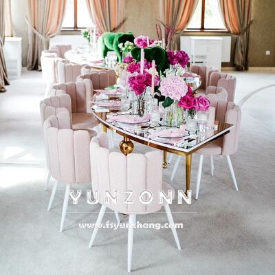 قیمت خوب مبلمان لوکس سبک دبی برای رویدادهای عروسی، سالن ضیافت، صندلی‌های سلطنتی، صندلی‌های ناهارخوری مخملی سفارشی شکل انگشتی آنلاین