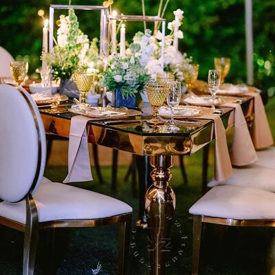 قیمت خوب میز ناهارخوری مدرن مثلثی YZ با پایه فولاد ضد زنگ، صفحه شیشه‌ای سکوریت، قاب چند رنگ، بادوام، مناسب برای فضای باز، آپارتمان، ویلا آنلاین