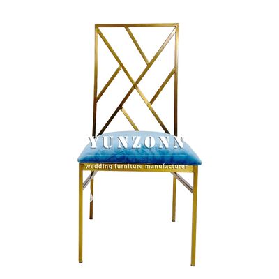 قیمت خوب عرضه چین کارخانه فلز طلا عروسی های سفید ضیافت صندلی Chiavari با بالش برای رویدادها آنلاین